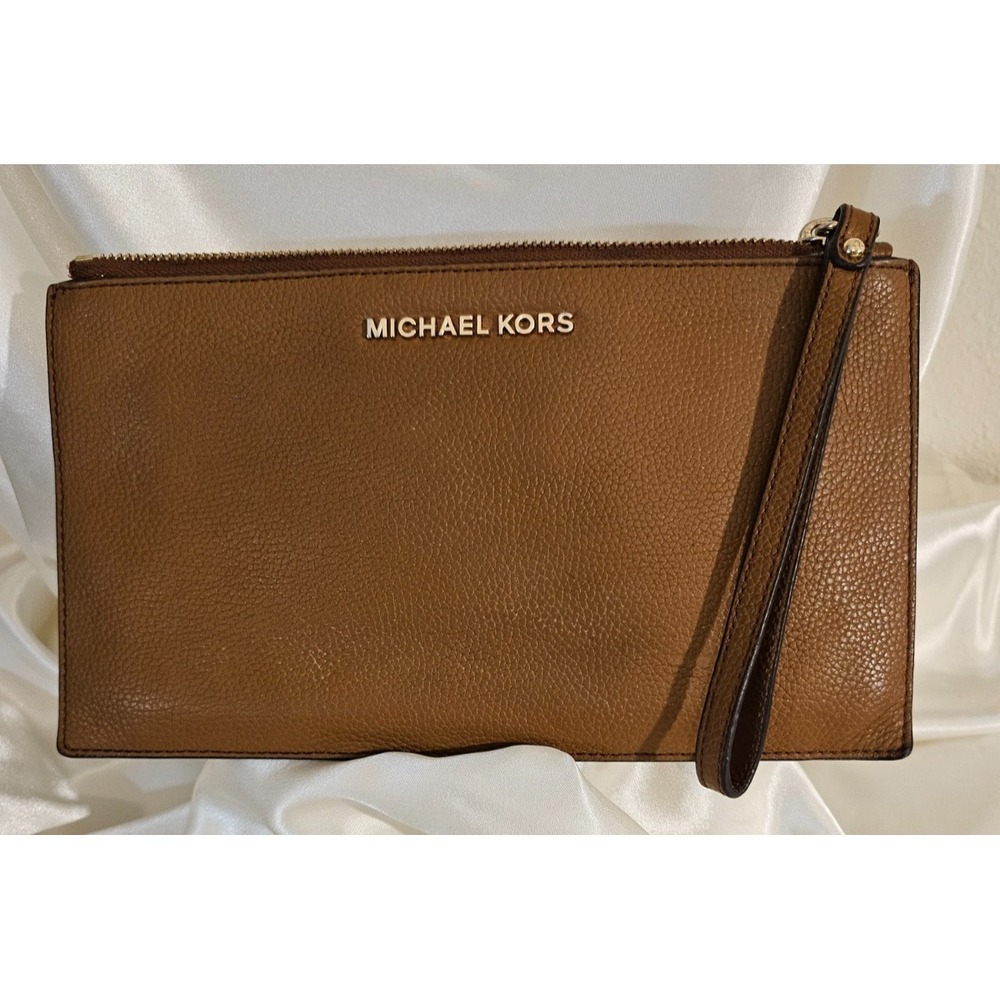 Michael Kors Tan Large(10x5.5) Top Zip Pebbled Leather Pouch/Wristlet/Makeup Bag